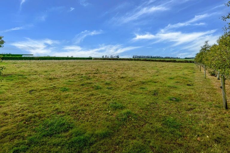 Photo of property in 94 Windsor Drive, Kirwee, Darfield, 7571
