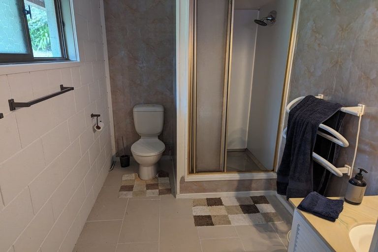 Photo of property in 118b Konini Road, Titirangi, Auckland, 0604