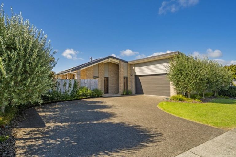 Photo of property in 13 Heritage Close, Whitianga, 3510