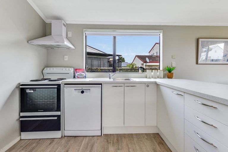 Photo of property in 6/55 Tuhikaramea Road, Dinsdale, Hamilton, 3204
