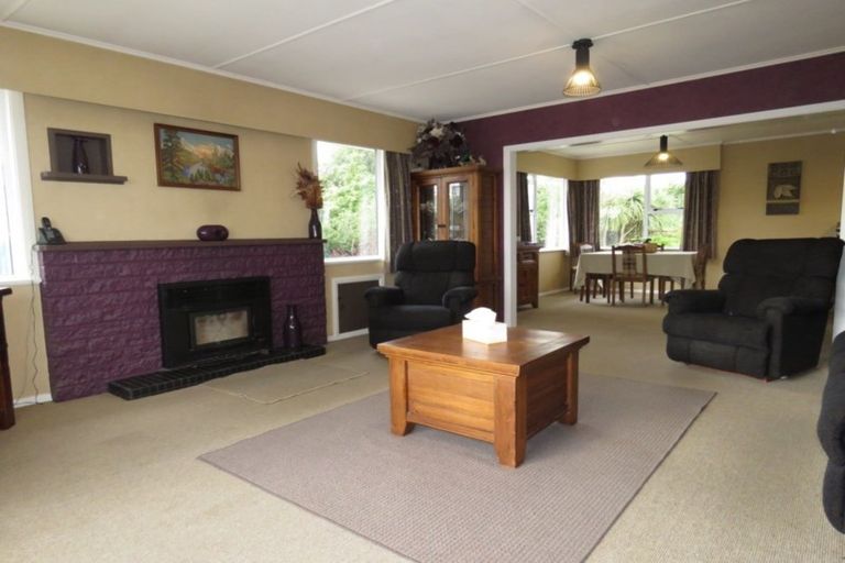 Photo of property in 12 John Street, Levin, 5510