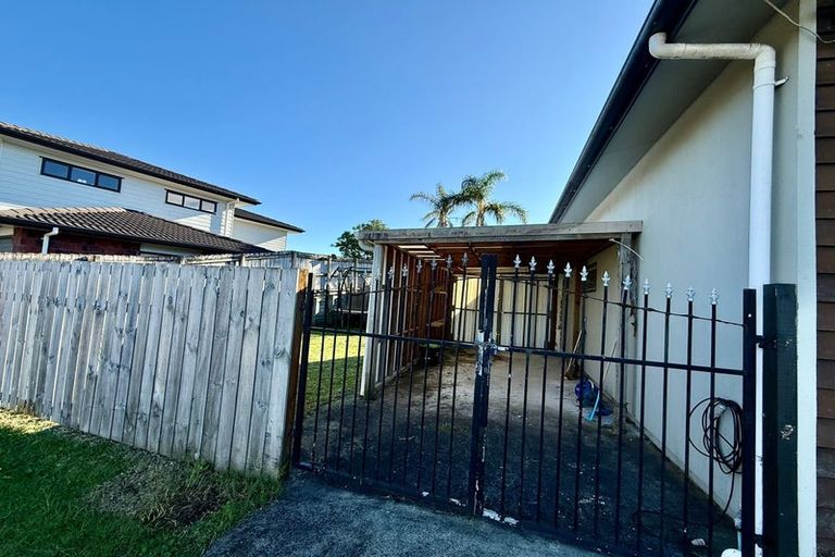 Photo of property in 52 Aspiring Avenue, Clover Park, Auckland, 2019