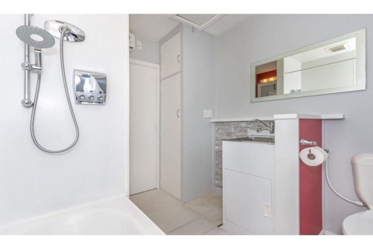 Photo of property in 185 Westminster Street, Mairehau, Christchurch, 8013