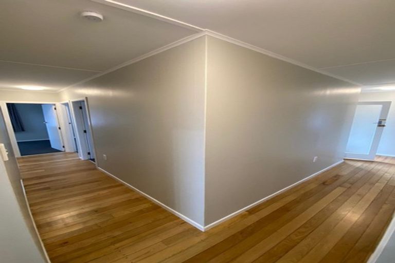 Photo of property in 19 Kayes Road, Pukekohe, 2120