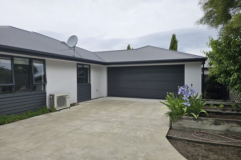 Photo of property in 87 Wilsons Road, Saint Martins, Christchurch, 8022