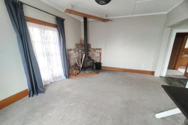Photo of property in 6 Clausen Street, Takaro, Palmerston North, 4412