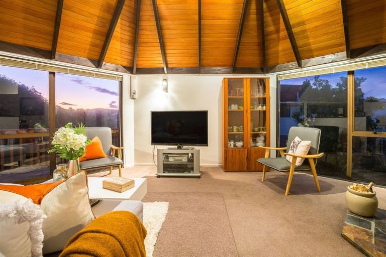 Photo of property in 5 The Haven, Whitby, Porirua, 5024