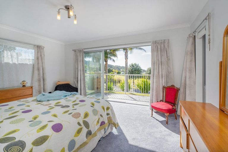 Photo of property in 16 Ohuka Place, Whitianga, 3510