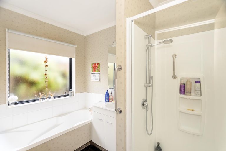 Photo of property in 35a Arrow Crescent, Holmes Hill, Oamaru, 9401