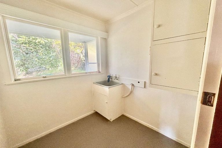 Photo of property in 1a Enfield Road, Hospital Hill, Napier, 4110