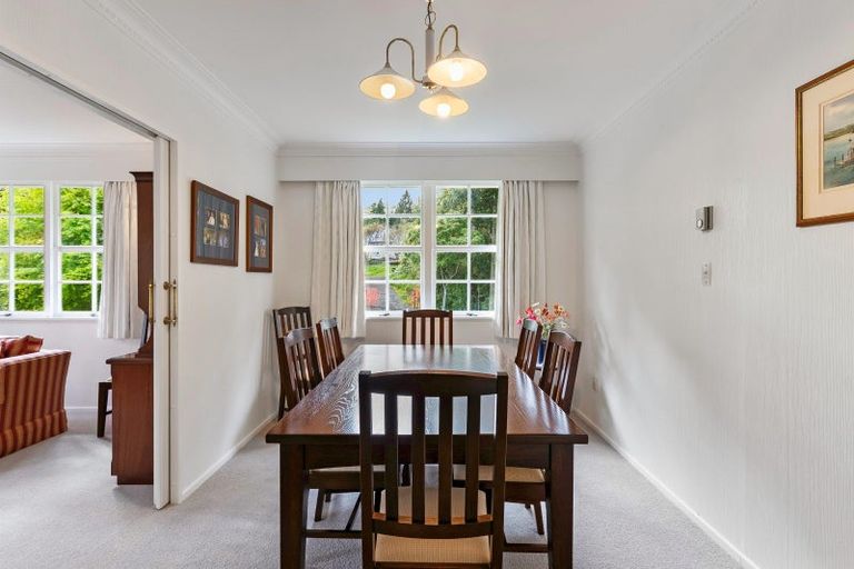 Photo of property in 4 Freemans Way, Pinehaven, Upper Hutt, 5019