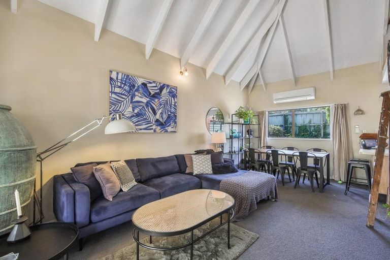 Photo of property in 31b Larch Place, Casebrook, Christchurch, 8051