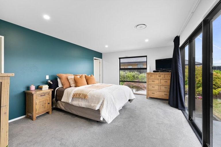 Photo of property in 15 Sincock Place, Kaiapoi, 7630