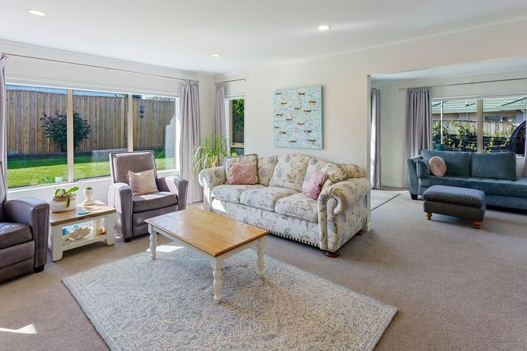 Photo of property in 3 Stella Court, Paraparaumu, 5032