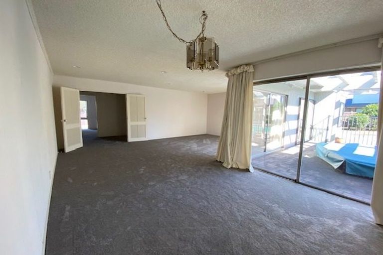 Photo of property in 21a Bramley Drive, Farm Cove, Auckland, 2012