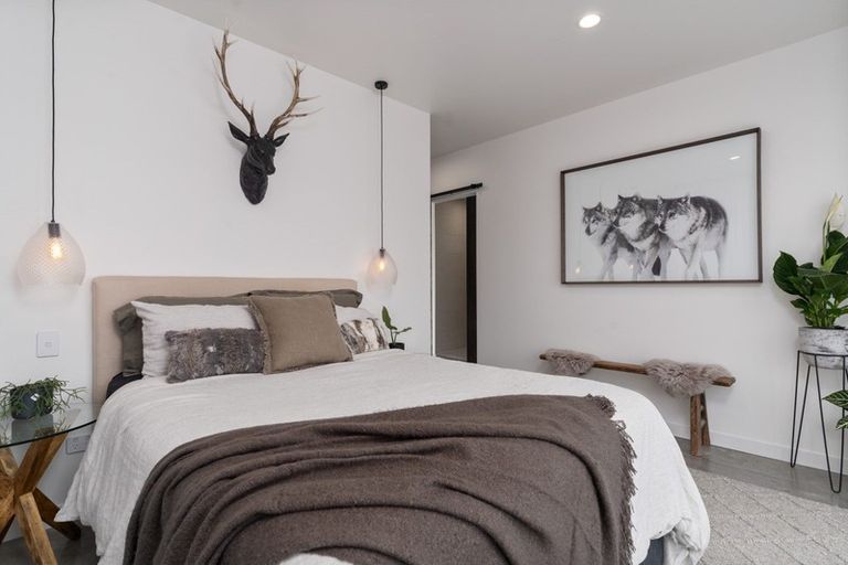 Photo of property in 16 Oates Place, Greytown, 5712