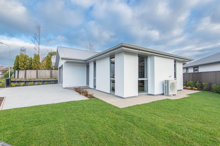 Photo of property in 5 Tapley Close, Halfway Bush, Dunedin, 9010