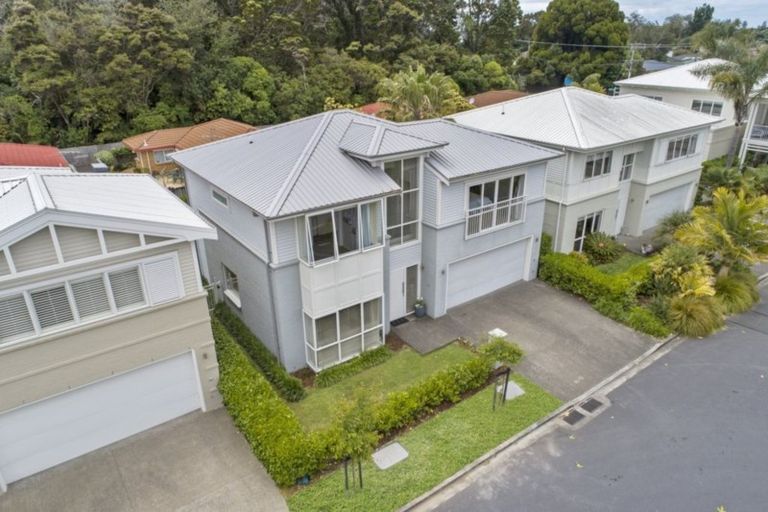 Photo of property in 4 Kensington Drive, Orewa, 0931