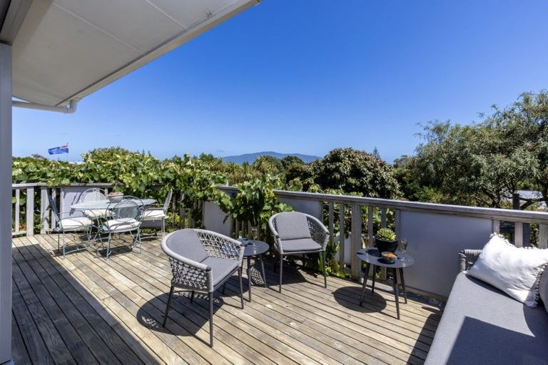 Photo of property in 7 Kawau Grove, Waikanae Beach, Waikanae, 5036