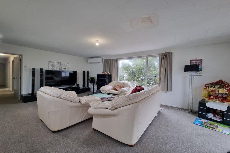 Photo of property in 156 Lynn Road, Bayview, Auckland, 0629