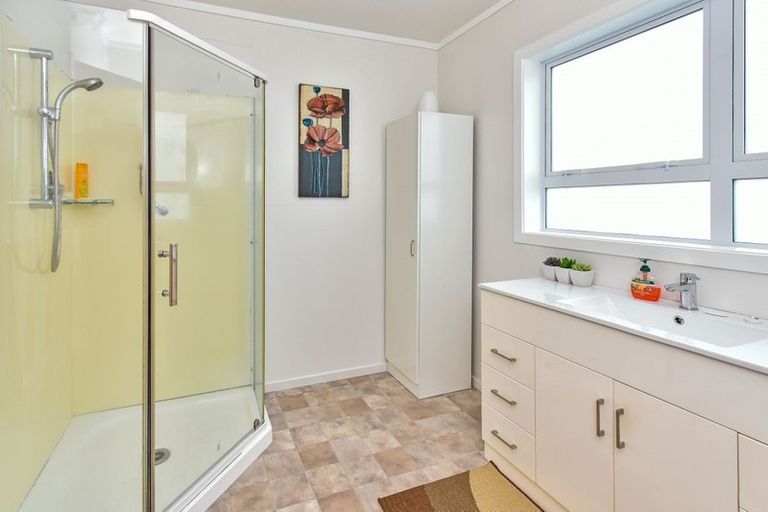 Photo of property in 2/4 Lupton Road, Manurewa, Auckland, 2102
