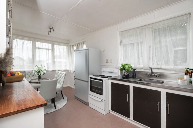 Photo of property in 41 Kummer Crescent, Masterton, 5810