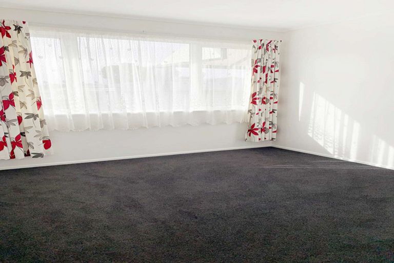Photo of property in 31 Simpson Road, Ranui, Auckland, 0612