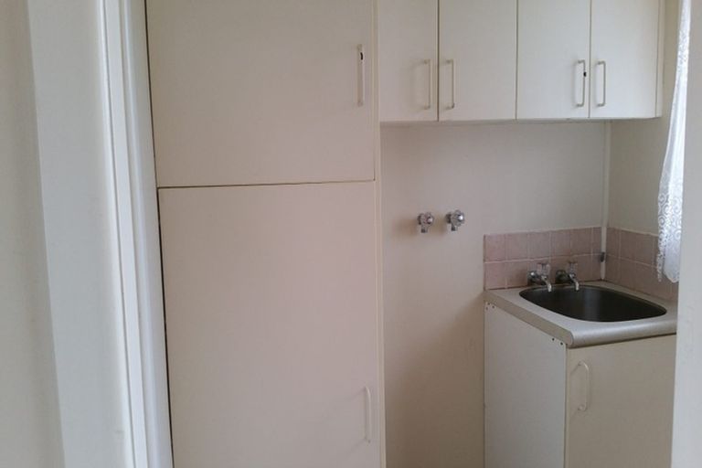 Photo of property in 19a Cutler Street, New Lynn, Auckland, 0600