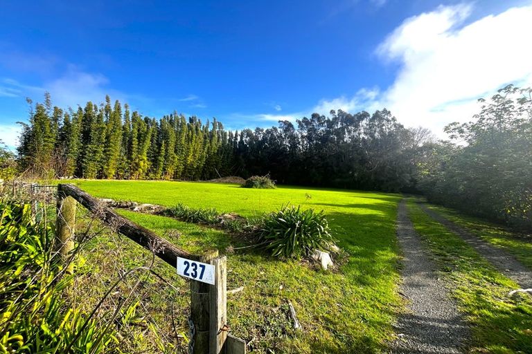 Photo of property in 237 Stanners Road, Kerikeri, 0295