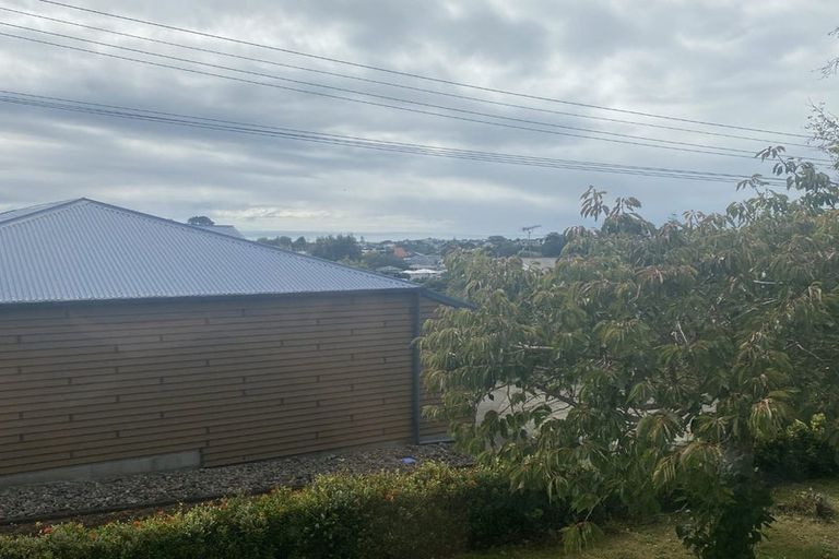 Photo of property in 42 Awanui Street, Merrilands, New Plymouth, 4312