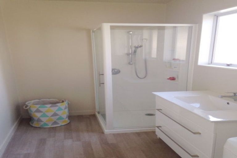 Photo of property in 27 Wrights Road, Addington, Christchurch, 8024