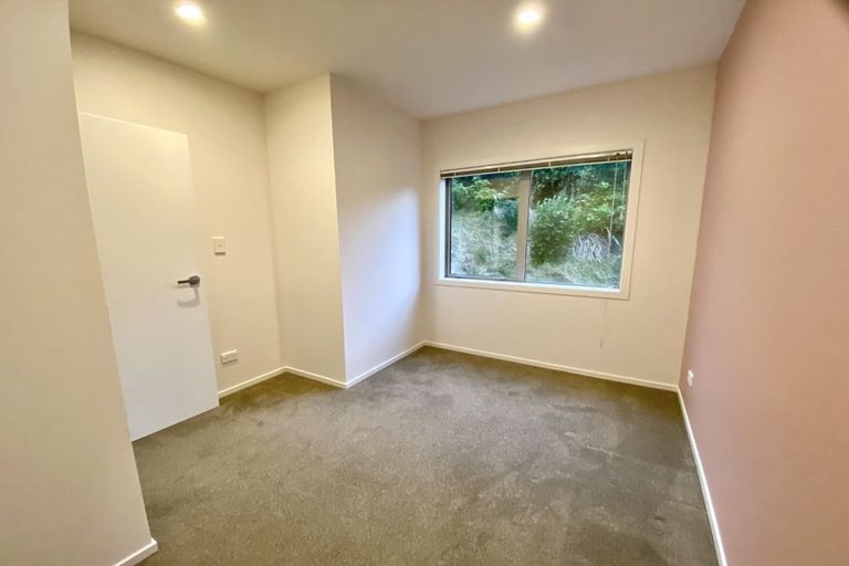 Photo of property in 61u5 Black Rock Road, Newlands, Wellington, 6037