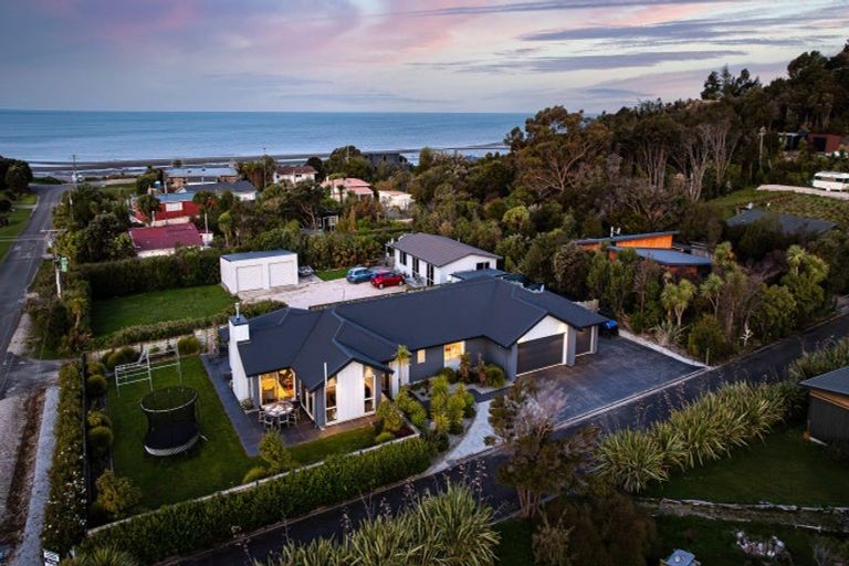 Photo of property in 56 Parapara Beach Road, Parapara, Takaka, 7182