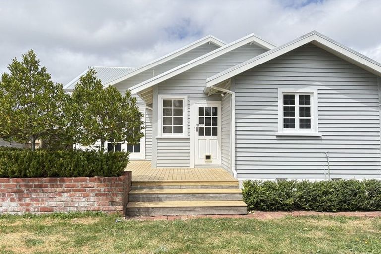 Photo of property in 241 Westminster Street, Mairehau, Christchurch, 8013