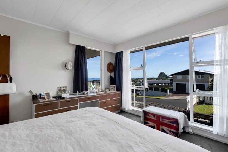 Photo of property in 16 Darwin Crescent, Spotswood, New Plymouth, 4310