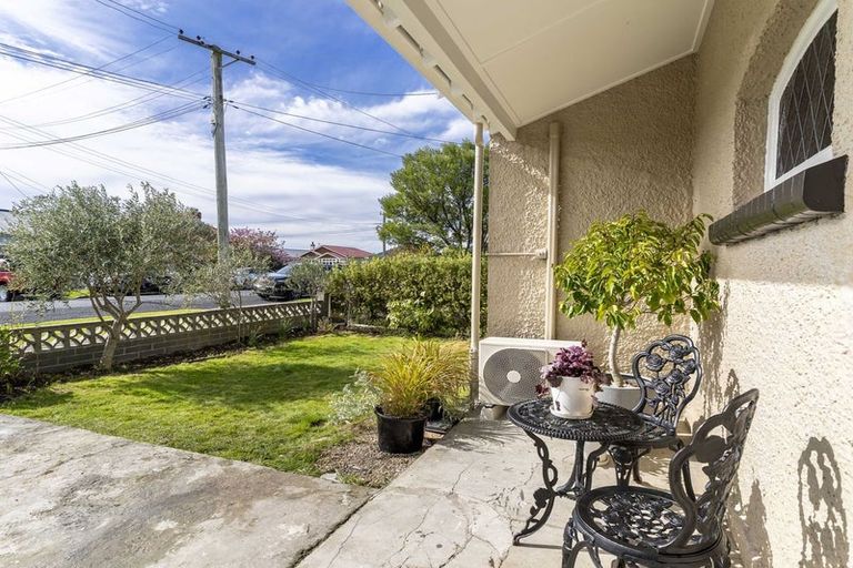 Photo of property in 18 Alma Street, Saint Kilda, Dunedin, 9012
