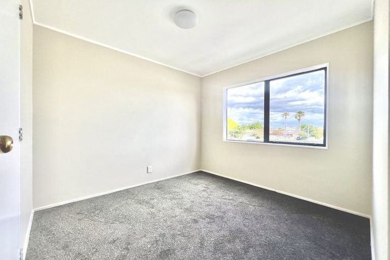 Photo of property in 49 Trimdon Street, Randwick Park, Auckland, 2105