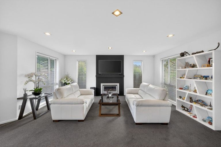 Photo of property in 5 Reka Street, Parklands, Christchurch, 8083