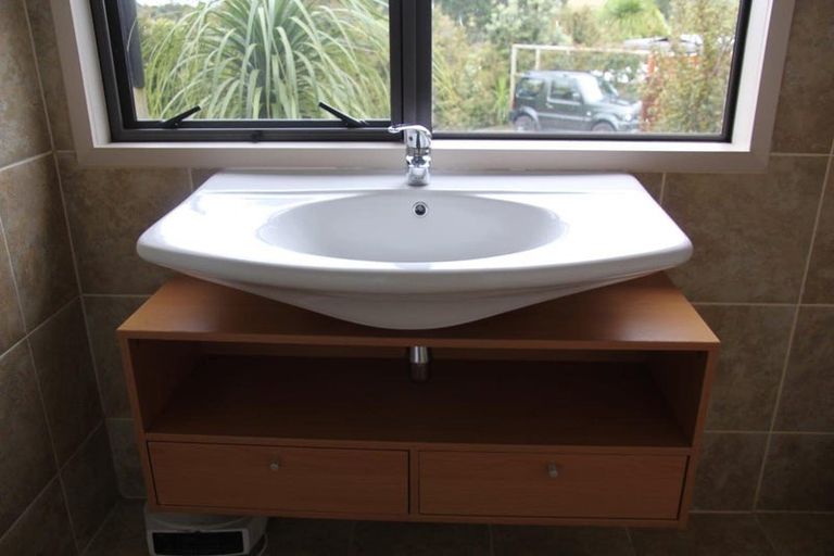 Photo of property in 22d Harvest Avenue, Orewa, 0931