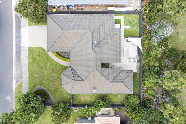 Photo of property in 70 Nielsen Gardens, Rototuna, Hamilton, 3210