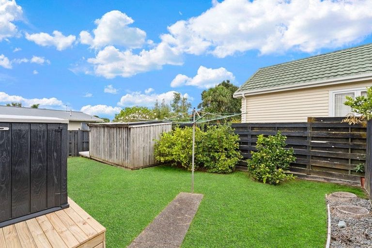 Photo of property in 4/83 Birkdale Road, Birkdale, Auckland, 0626