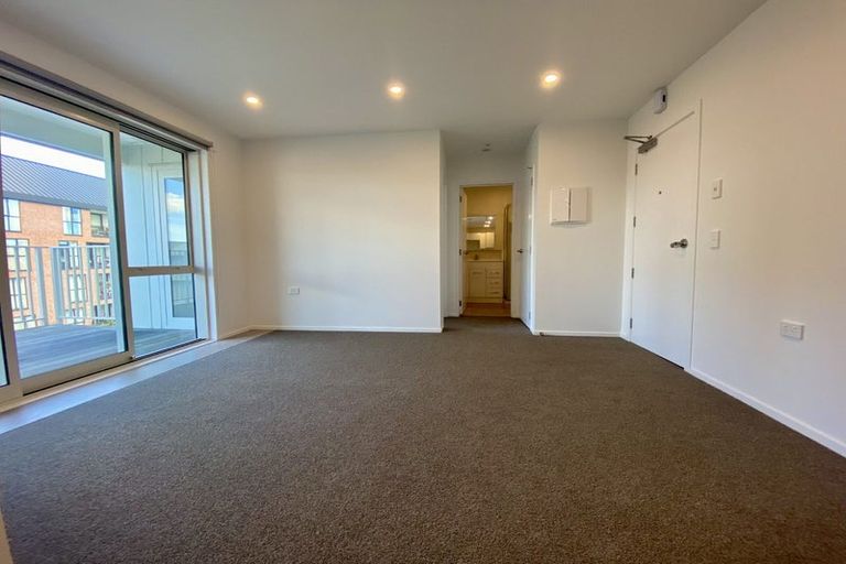 Photo of property in 205/28a Eileen Newey Place, Henderson, Auckland, 0612