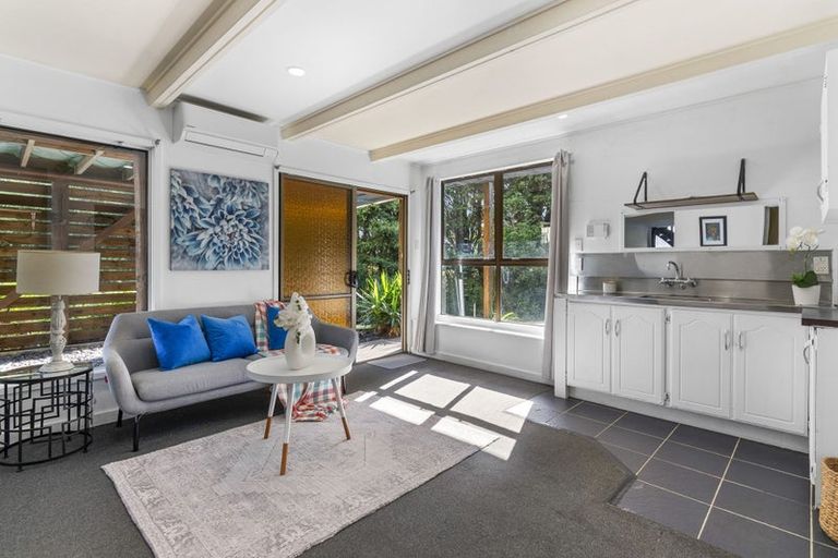Photo of property in 5 Grevillea Court, Totara Heights, Auckland, 2105