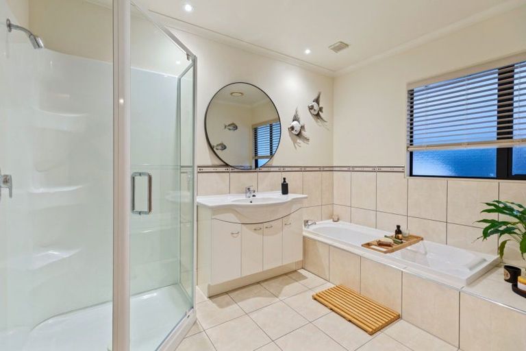 Photo of property in 84 Sovereign Drive, Papamoa Beach, Papamoa, 3118