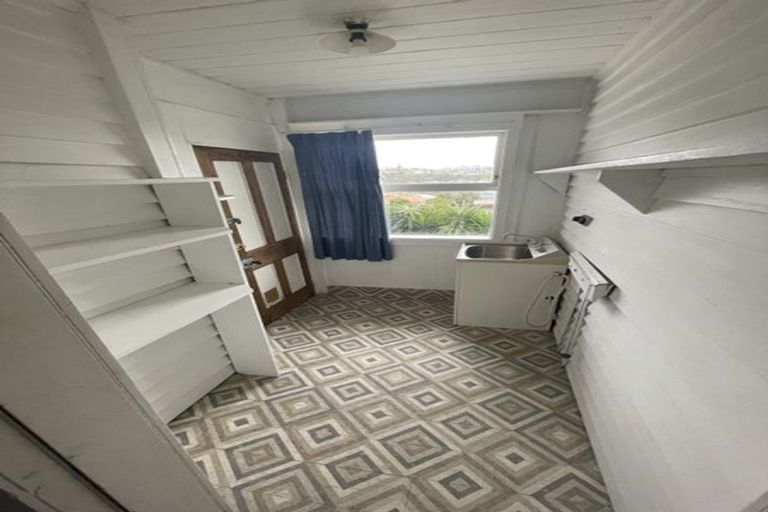 Photo of property in 17 Queen Street, Cambridge, 3434