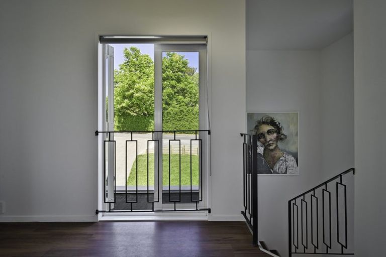 Photo of property in 3 Hikanui Drive, Havelock North, 4130