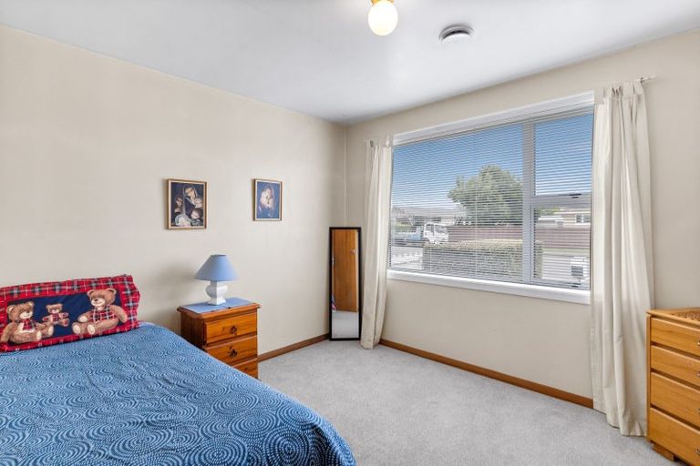 Photo of property in 25 Witham Street, Hornby, Christchurch, 8042