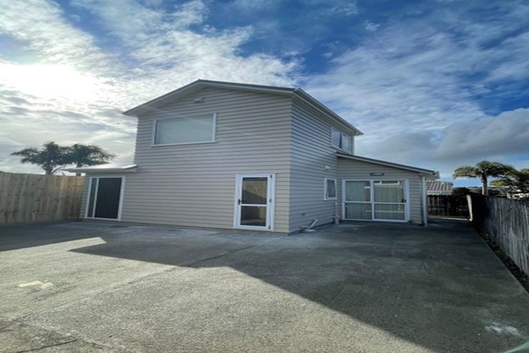 Photo of property in 16 Walworth Avenue, Pakuranga Heights, Auckland, 2010