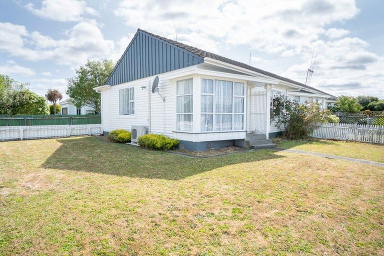 Photo of property in 2 Virginia Crescent, Feilding, 4702