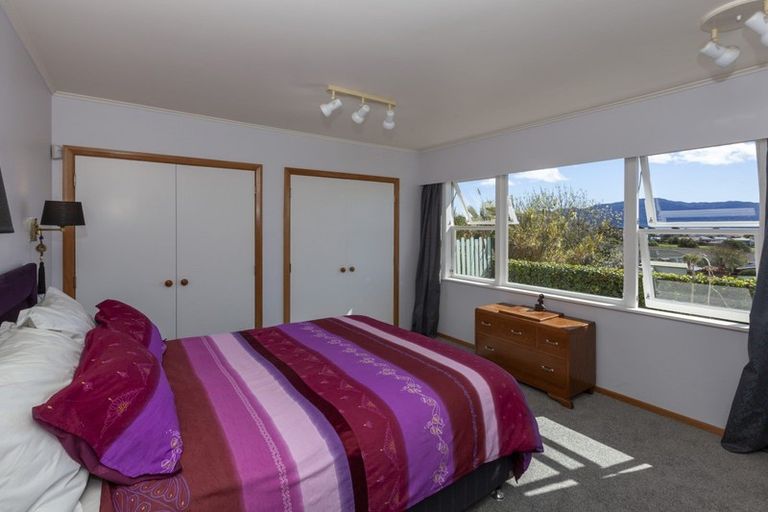 Photo of property in 23 Percival Road, Paraparaumu Beach, Paraparaumu, 5032